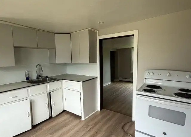 Property at 35 Warwick St Unit 35, Middletown, CT, 06457, 2 beds, 1 bath, [object Object]