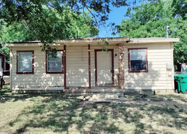 Property at 909 N Ruddell St, Denton, TX, 76209, 2 beds, 1 bath, [object Object]