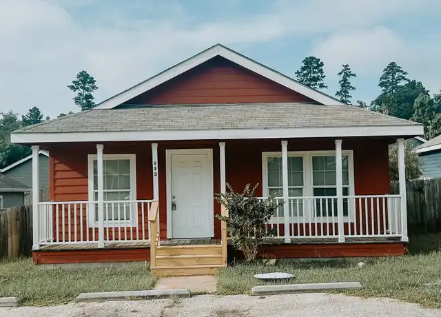 Property at 113 Varsity Dr, Huntsville, TX, 77340, 4 beds, 4 baths, [object Object]