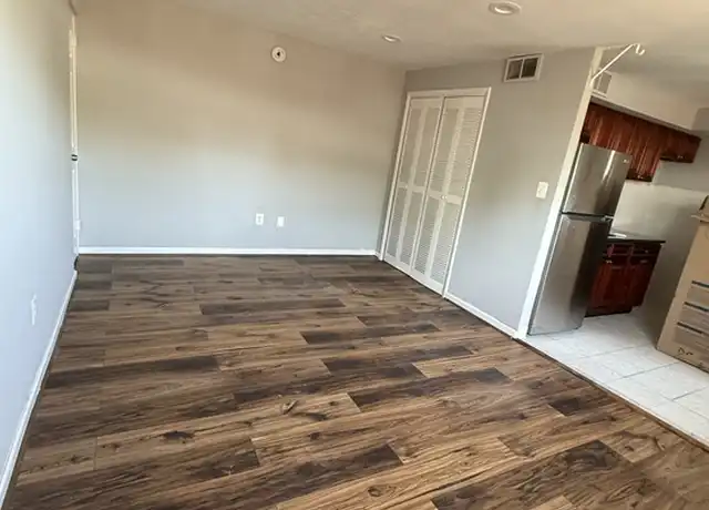 Property at 4132 Longshore Ave Unit 3F, Philadelphia, PA, 19135, 1 bed, 1 bath, [object Object]