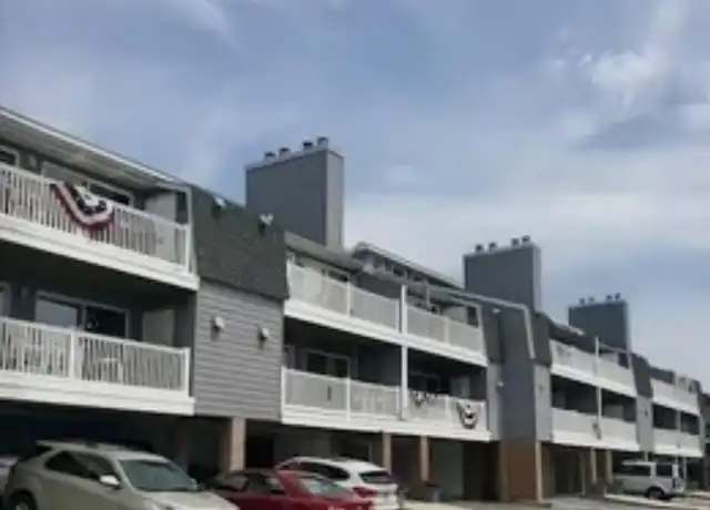 Property at 823 Periwinkle Dr, Ocean City, NJ, 08226, 3 beds, 2 baths, [object Object]
