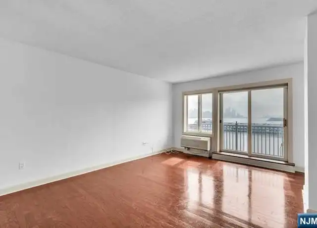 Property at 6209 City Pl, Edgewater, NJ, 07020, 1 bed, 1 bath, [object Object]