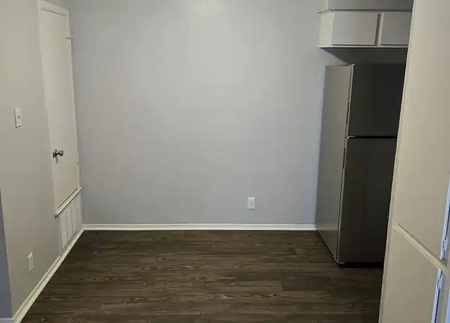 Property at Cedar Ridge Apartments - 1500 Northwest Blvd, Georgetown, TX, 78628, 1 bed, 1 bath, [object Object]