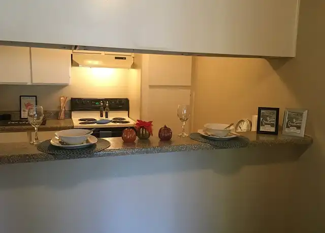 Property at Cedar Ridge Apartments - 1500 Northwest Blvd, Georgetown, TX, 78628, 2 beds, 1 bath, [object Object]