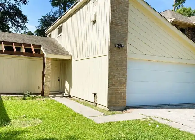 Property at 11231 Glenforest Dr, Montgomery, TX, 77356, 3 beds, 2 baths, [object Object]