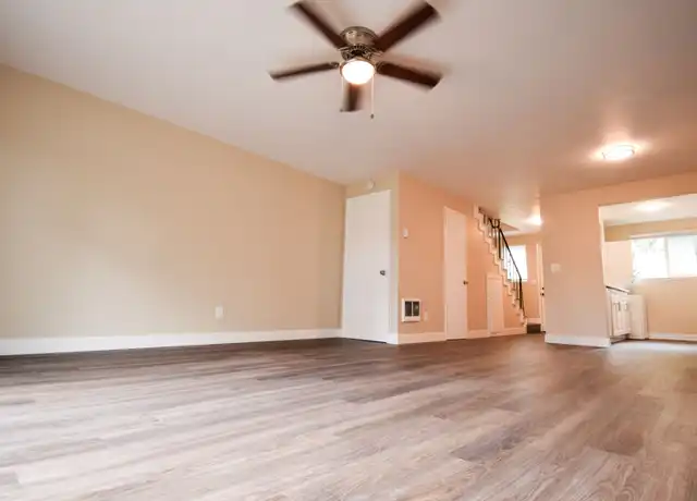 Property at 18300 SE Abernethy Ln Unit 07, Milwaukie, OR, 97267, 2 beds, 1.5 baths, [object Object]