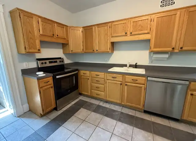 Property at 1622 Gilsey Ave Unit 2, Cincinnati, OH, 45205, 3 beds, 1 bath, [object Object]