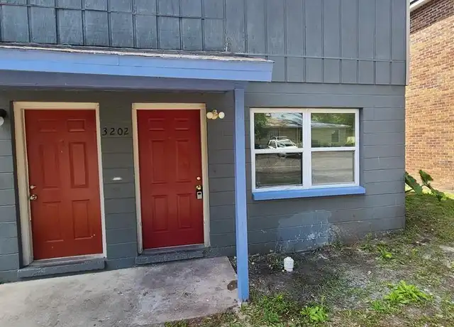 Property at 3202 SW 26th Way, Gainesville, FL, 32608, 2 beds, 1.5 baths, [object Object]