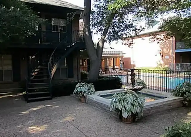 Property at 6015 E University Blvd #224, Dallas, TX, 75206, 2 beds, 1 bath, [object Object]