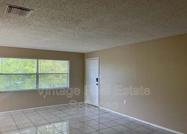 Photo of 1767 Leo Ln S Unit 205, Clearwater, FL 33755