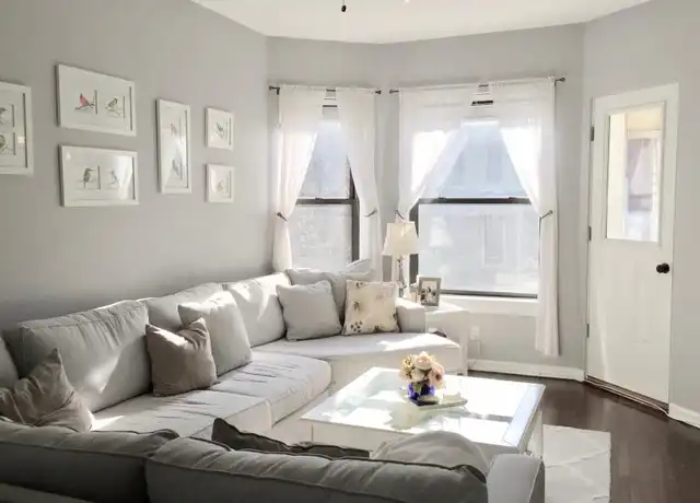 Property at 3253 N Kenmore Ave, Chicago, IL, 60657, 2 beds, 1 bath, [object Object]