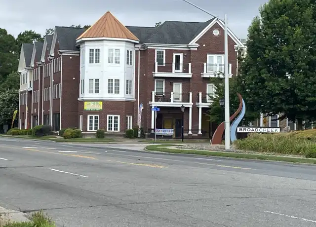Property at 2932 E Virginia Beach Blvd, Norfolk, VA, 23504, 2 beds, 2 baths, [object Object]