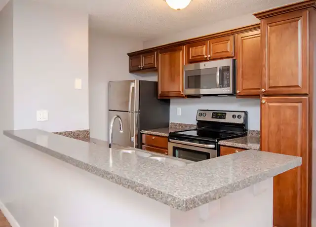 Property at 214 Lake Parsons Grn #202, Brandon, FL, 33511, 1 bed, 1 bath, [object Object]