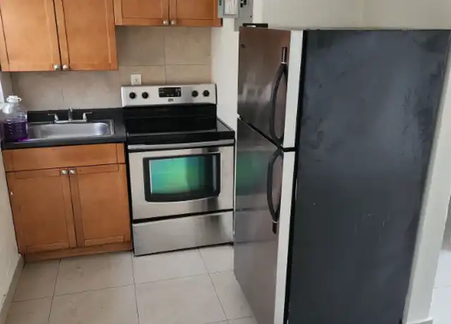 Property at 133 SW 5th Ct Unit B, Dania Beach, FL, 33004, 1 bed, 1 bath, [object Object]
