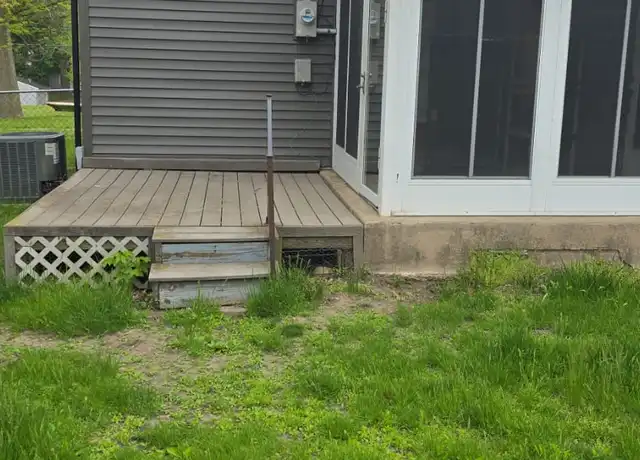Property at 419 Freeman St, Kendallville, IN, 46755, 2 beds, 1 bath, [object Object]