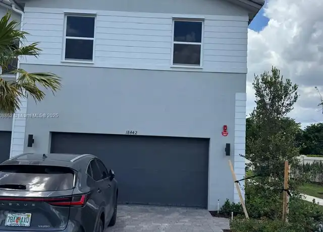 Property at 18442 SW 2nd St, Pembroke Pines, FL, 33029, 4 beds, 2.5 baths, [object Object]
