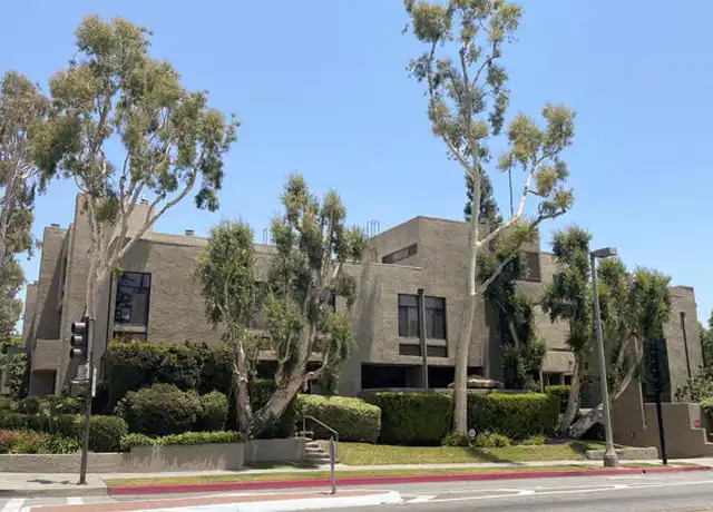 Property at 484 E California Blvd #10, Pasadena, CA, 91106, 3 beds, 2 baths, [object Object]