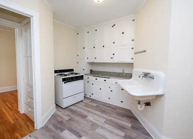 Property at Colfax Villas - 3625 Colfax Ave S, Minneapolis, MN, 55409, 1 bed, 1 bath, [object Object]