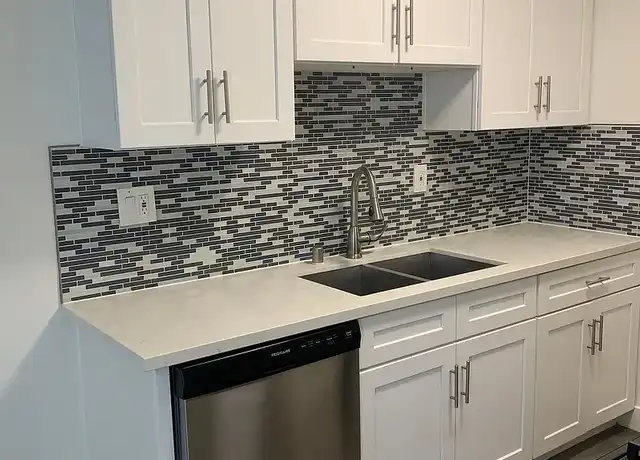 Property at Gilmore Apartments - North Hollywood - 11815 Gilmore St, North Hollywood, CA, 91606, 1-2 bed, 1-2 bath, [object Object]