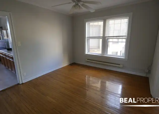Property at 1121 W Oakdale Ave Unit 3B, Chicago, IL, 60657, 2 beds, 1 bath, [object Object]
