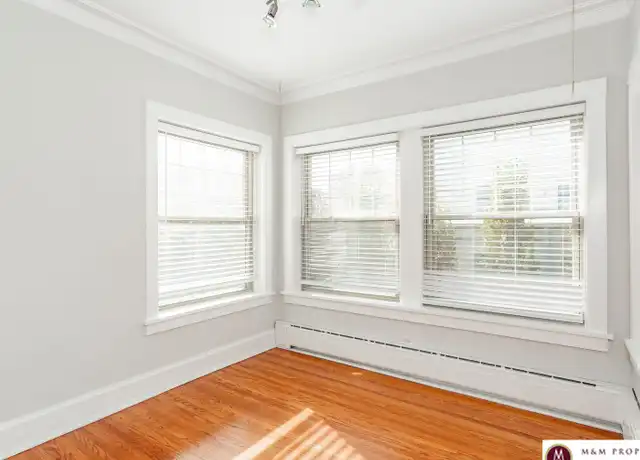 Property at 716 Ontario St Unit 716-1, Oak Park, IL, 60302, 4 beds, 2 baths, [object Object]