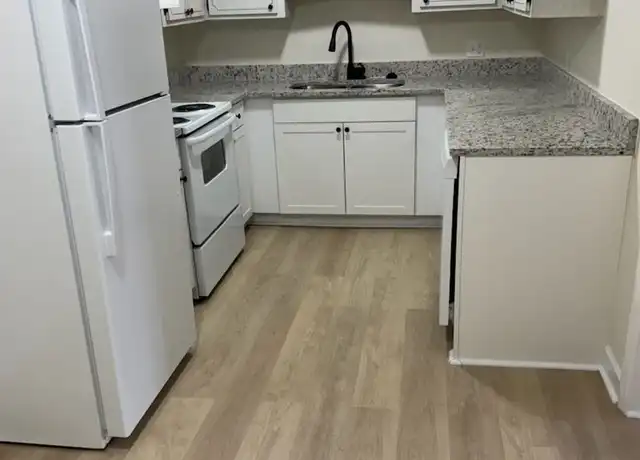 Property at 318 Rainbow Dr Unit 318D, Florence, SC, 29501, 2 beds, 1 bath, [object Object]
