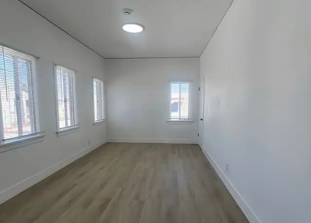 Property at 533 W 49th St Unit 535, Los Angeles, CA, 90037, 3 beds, 1 bath, [object Object]