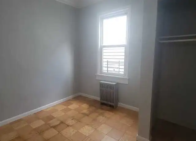 Property at 7 Van Cortlandt Park Ave Unit 3, Yonkers, NY, 10701, 3 beds, 1 bath, [object Object]
