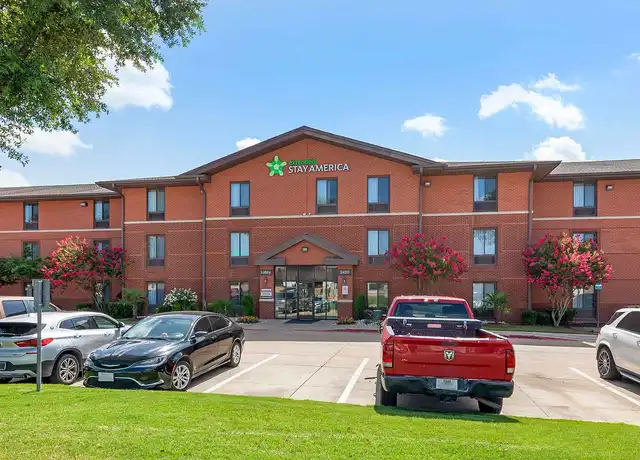 Property at Arlington - Six Flags - 2420 E Lamar Blvd, Arlington, TX, 76006, 0 beds, 1 bath, [object Object]