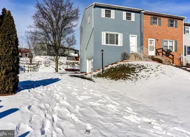 Property at 21 Mall Rd, Etters, PA, 17319, 3 beds, 1.5 baths, [object Object]