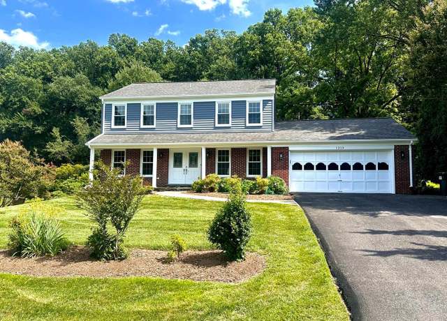 Photo of 1213 Forestville Dr, Great Falls, VA 22066