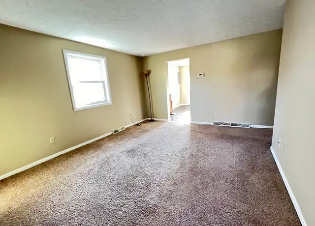 Property at 27 Locust Ave Unit 1st Floor, Wheeling, WV, 26003, 2 beds, 1 bath, [object Object]