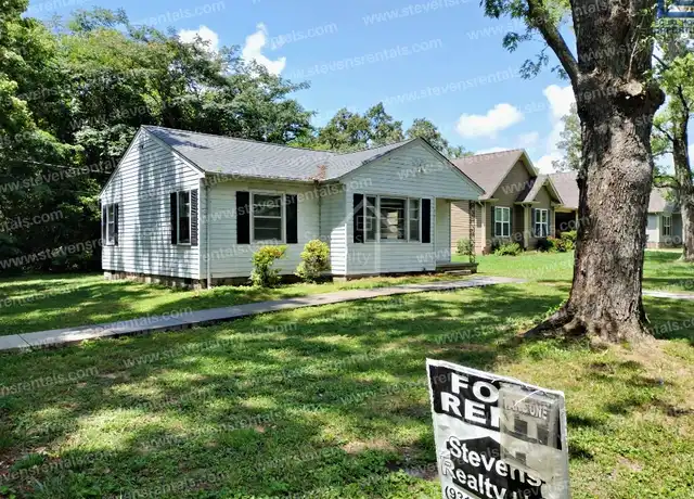 Property at 1070 Brown Ave, Cookeville, TN, 38501, 2 beds, 1 bath, [object Object]
