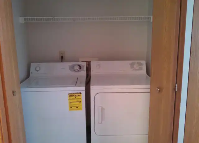 Property at 1353 High St Unit 210, Wadsworth, OH, 44281, 2 beds, 2 baths, [object Object]