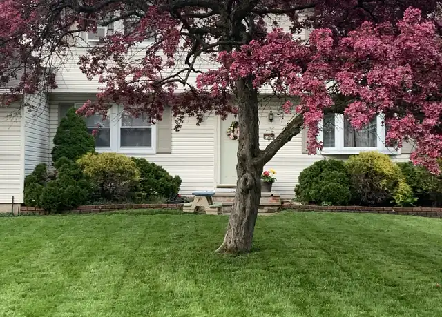 Property at 7361 Cedar Post Rd, Liverpool, NY, 13088, 4 beds, 1.5 baths, [object Object]