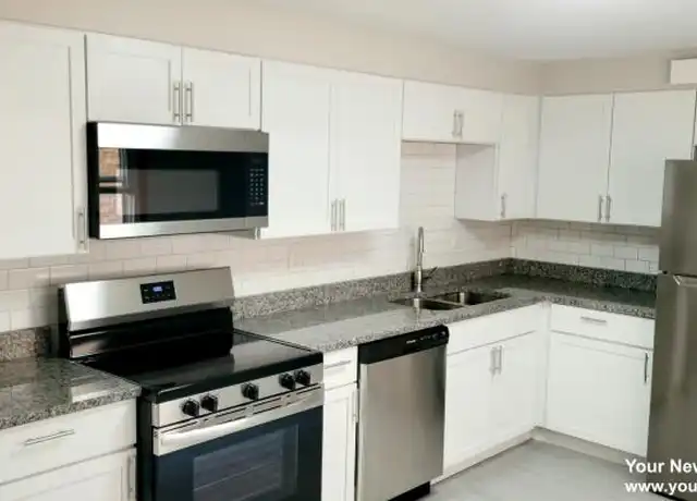 Property at 5210 N Reserve Ave, Chicago, IL, 60656, 2 beds, 1 bath, [object Object]