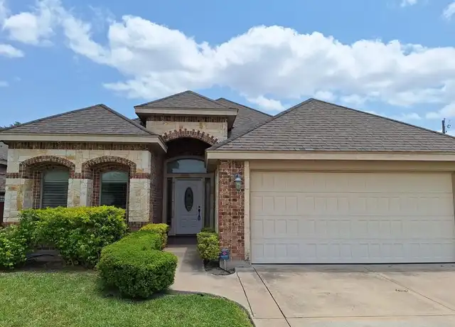 Property at 2212 N Ruby St, Edinburg, TX, 78541, 3 beds, 2 baths, [object Object]