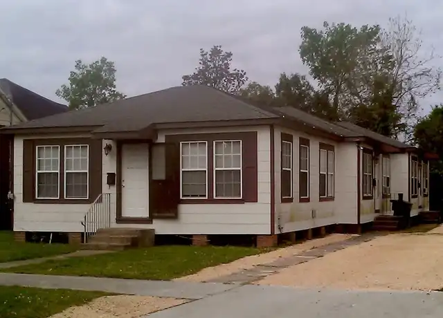 Property at 420 Moss St Unit A, Lake Charles, LA, 70601, 1 bed, 1 bath, [object Object]