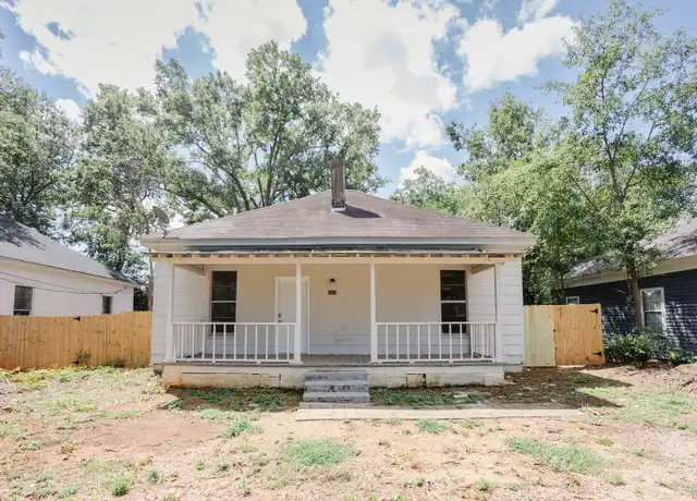 Property at 1018 W Broad St, Griffin, GA, 30223, 2 beds, 1 bath, [object Object]