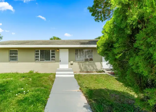 Property at 815 Dundas Ct Unit B, Fort Pierce, FL, 34950, 2 beds, 2 baths, [object Object]