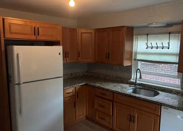 Property at 420 N 8th St Unit 2, Fairview, NJ, 07022, 2 beds, 1 bath, [object Object]