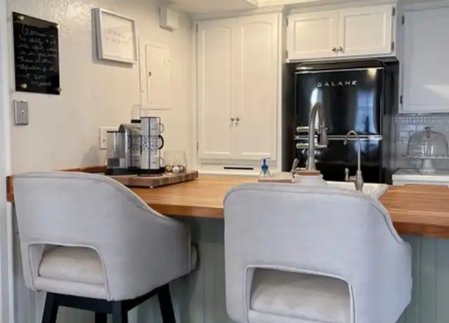 Property at 23296 La Mar Unit B, Mission Viejo, CA, 92691, 2 beds, 2 baths, [object Object]