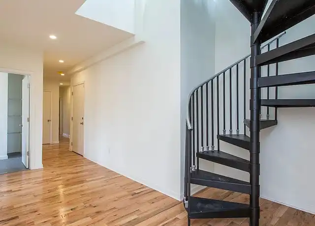 Property at 640 N 32nd St Unit 3, Philadelphia, PA, 19104, 3 beds, 2 baths, [object Object]