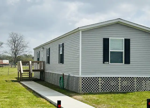 Property at 2015 Allen Rd, Maurice, LA, 70555, 3 beds, 2 baths, [object Object]