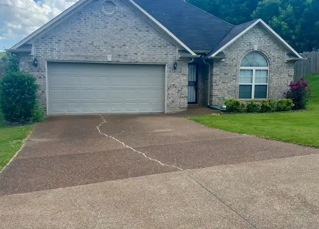 Property at 20 Union Fort Dr, Jackson, TN, 38305, 3 beds, 2 baths, [object Object]