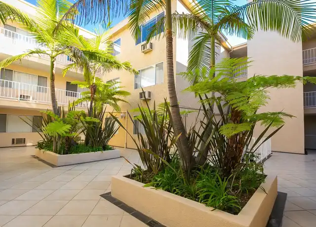 Property at Westmoreland Regency Towers - 433 S Westmoreland Ave, Los Angeles, CA, 90020, 0-1 beds, 1 bath, [object Object]