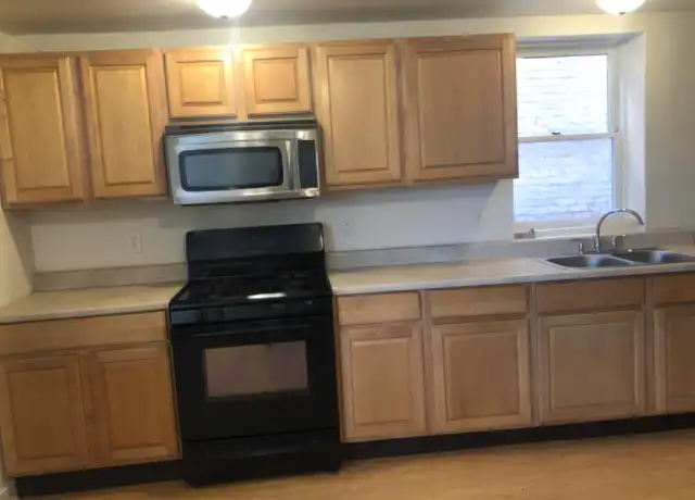 Property at 164 Partition St, Saugerties, NY, 12477, 2 beds, 1 bath, [object Object]