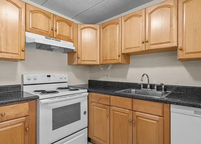 Photo of 5 Warden St, Saugus, MA 01906