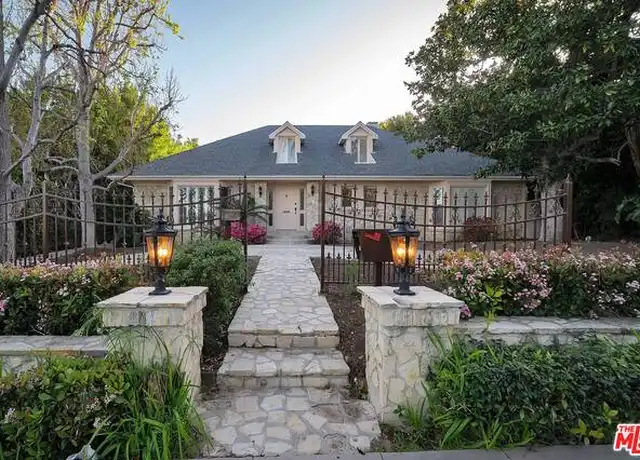 Property at 713 Foothill Rd, Beverly Hills, CA, 90210, 6 beds, 7 baths, [object Object]