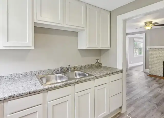Property at 5211 Montgomery Rd Unit C, Cincinnati, OH, 45212, 2 beds, 1 bath, [object Object]
